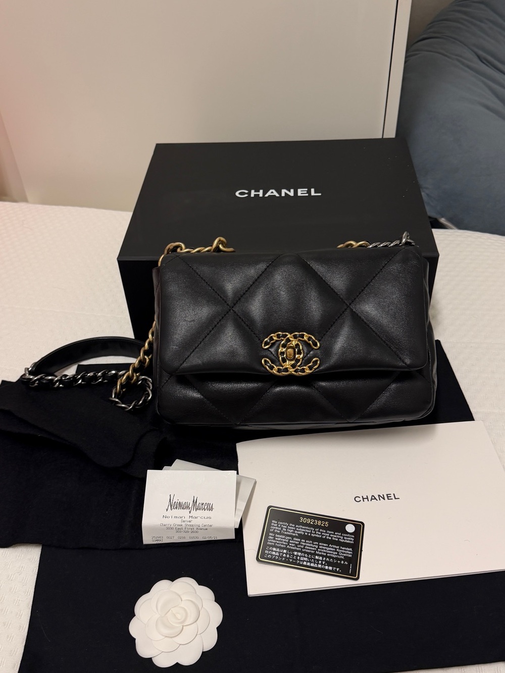 CHANEL Black Quilted Lambskin Shoulder Bag with Gold CC